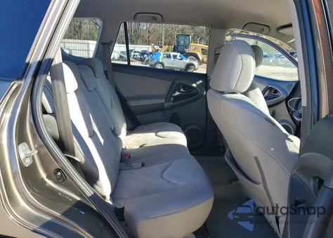 2011 Toyota Rav4 z USA, uszkodzony, nr VIN 2T3KF4DV1BW073736